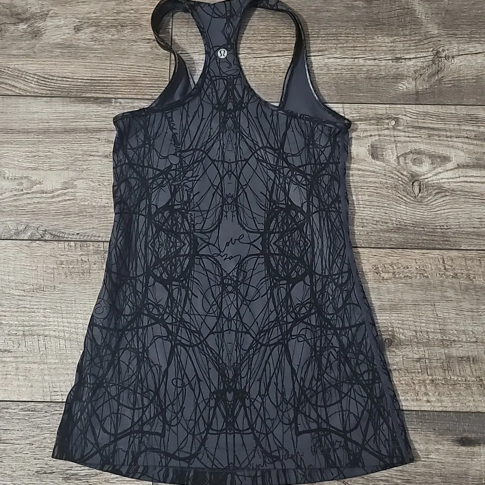 Lululemon Athletica Black Patterned Women's Tank Top
